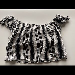 Black and White Off the shoulder Blouse